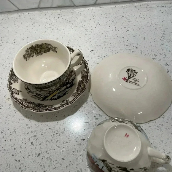 Johnson Brothers Friendly Village Cup & Saucer 2 Sets W/ Red Mark England - Picture 7 of 7
